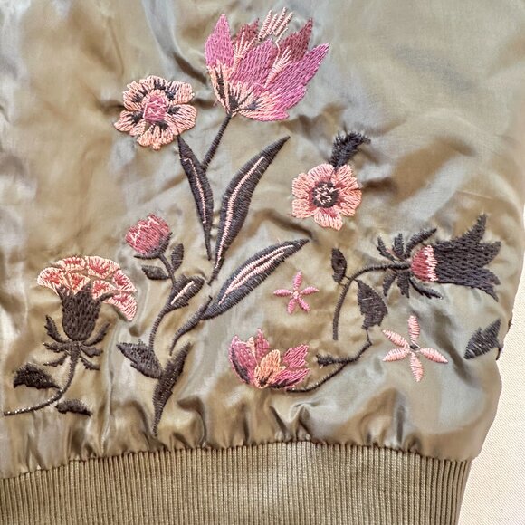Guess Bomber Jacket Womens M Green Pink Floral Embroidered Shiny Boho Chic Y2K - Picture 6 of 15